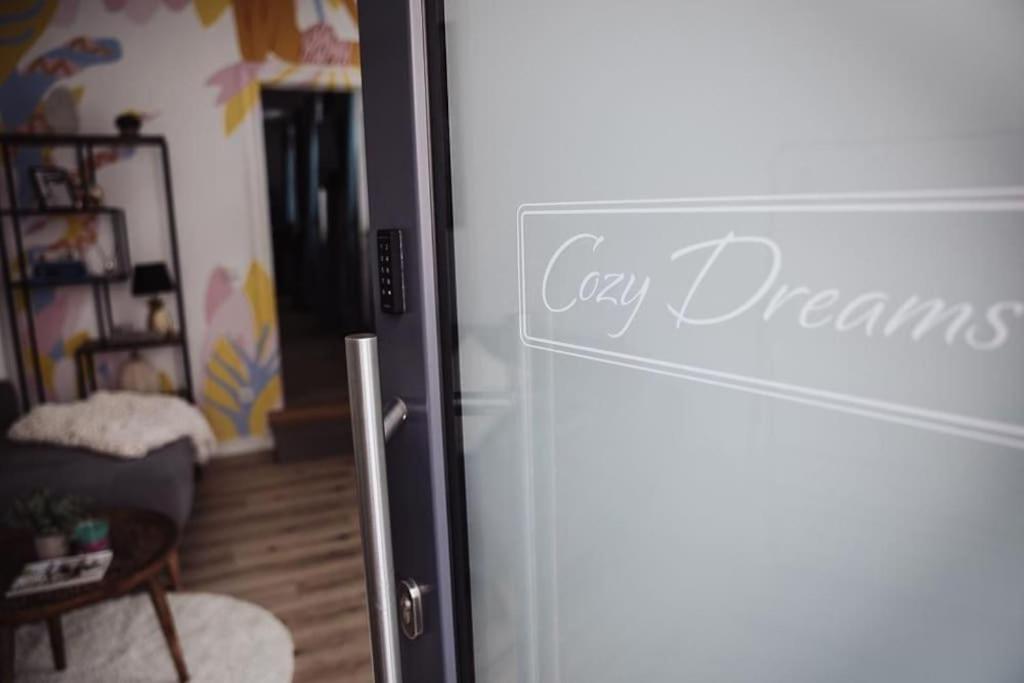 Cozy Dreams: Deluxe 2-Zimmer-Apartment -Kueche Nuremberg Ngoại thất bức ảnh