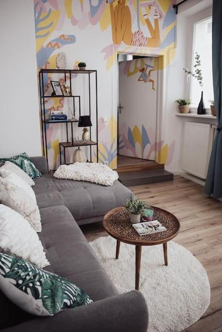 Cozy Dreams: Deluxe 2-Zimmer-Apartment -Kueche Nuremberg Ngoại thất bức ảnh